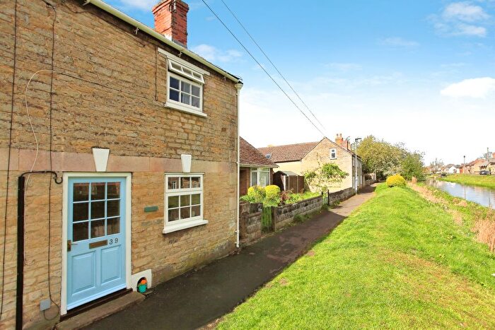 2 Bedroom Cottage For Sale In Riverside, Deeping Gate, Peterborough, PE6