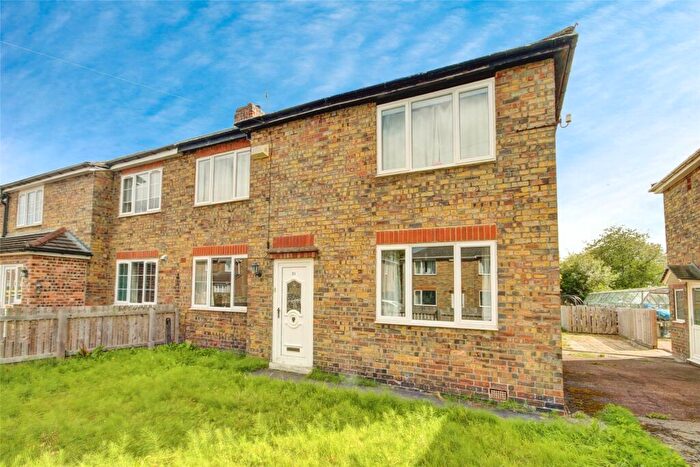 3 Bedroom Semi-Detached House For Sale In Kepier Crescent, Gilesgate, Durham, DH1