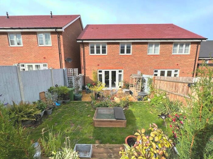 3 Bedroom Semi-Detached House For Sale In Blencowe Crescent, Steeple Claydon, Buckingham, MK18