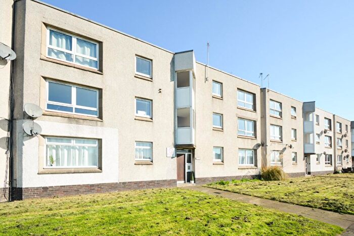 2 Bedroom Apartment For Sale In Almondell Road, Broxburn, West Lothian, EH52