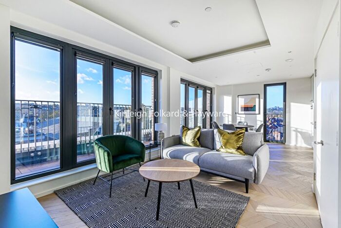 1 Bedroom Flat To Rent In Farnfield Close, London, N8