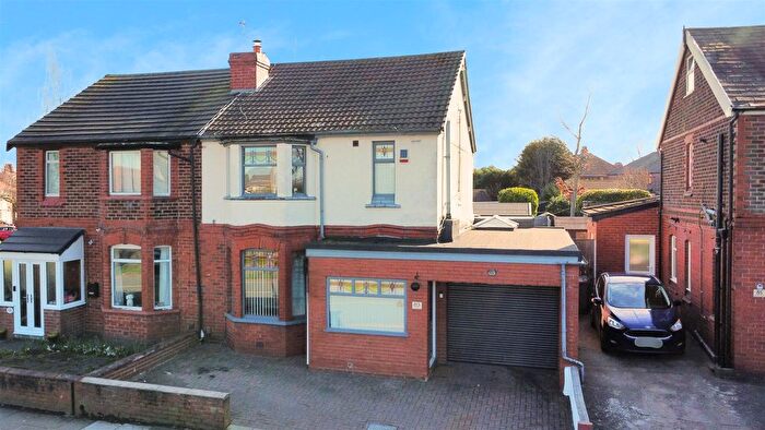 3 Bedroom Semi Detached House For Sale In Freckleton Road, St Helens, WA10