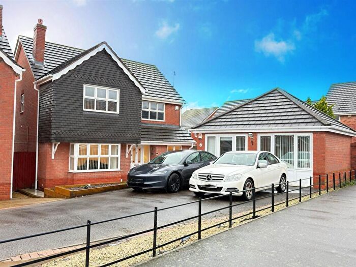 4 Bedroom Detached House For Sale In Herongate Road, Humberstone, Leicester, LE5