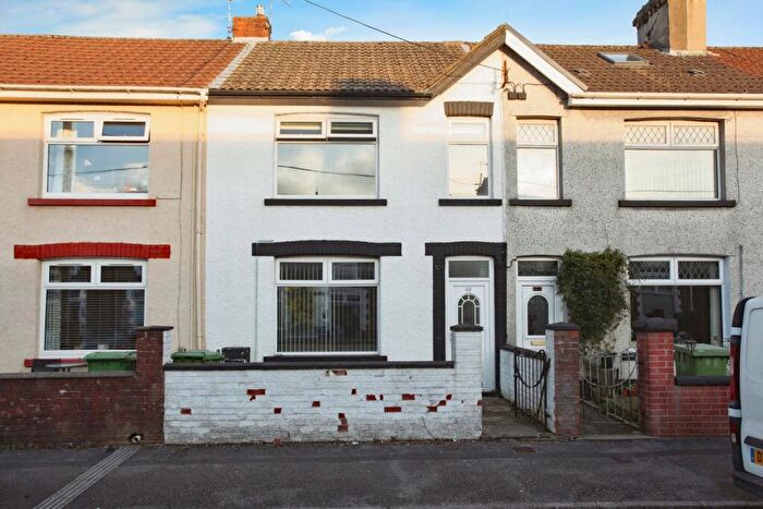 3 Bedroom Terraced House For Sale In Commercial Street, Beddau, Pontypridd, CF38