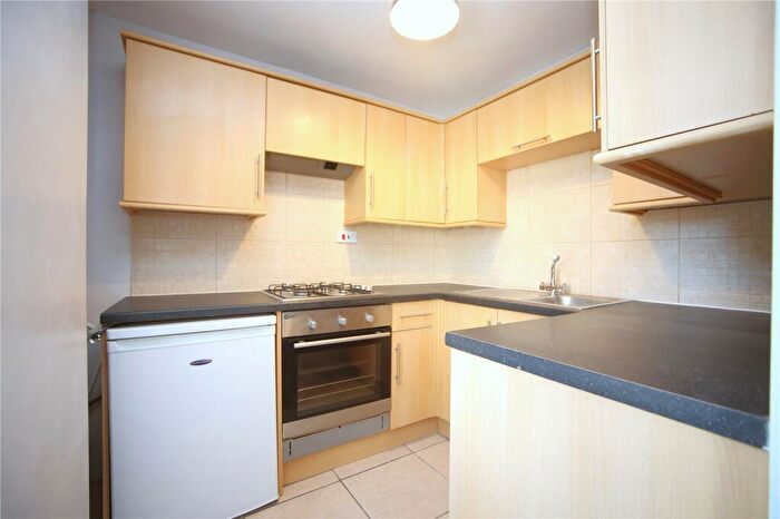 2 Bedroom Apartment To Rent In High Street, Cheltenham, Gloucestershire, GL52