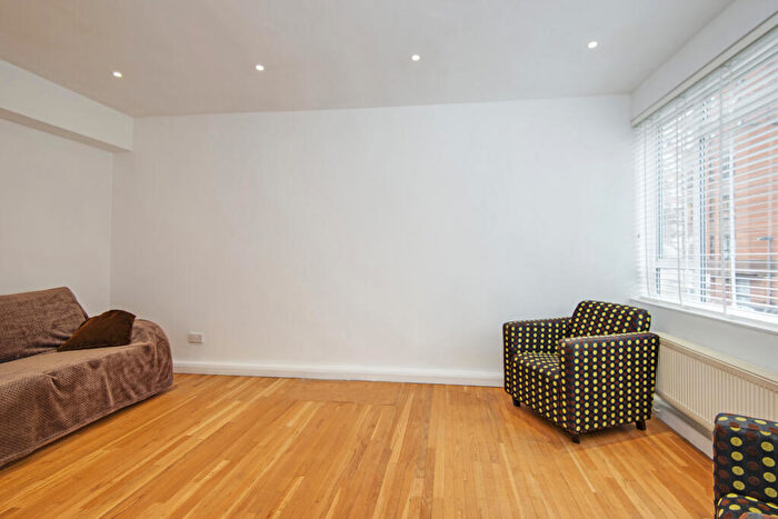 1 Bedroom Apartment To Rent In Charlbert Street, St John's Wood, London, NW8