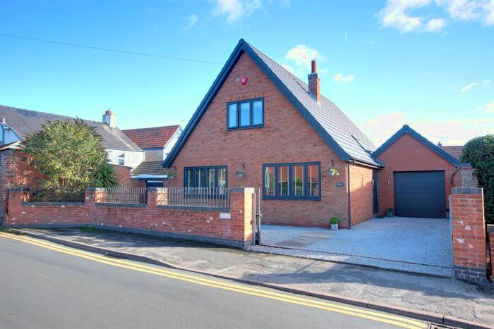 3 Bedroom Detached House For Sale In Hawling Road, Market Weighton, York, YO43