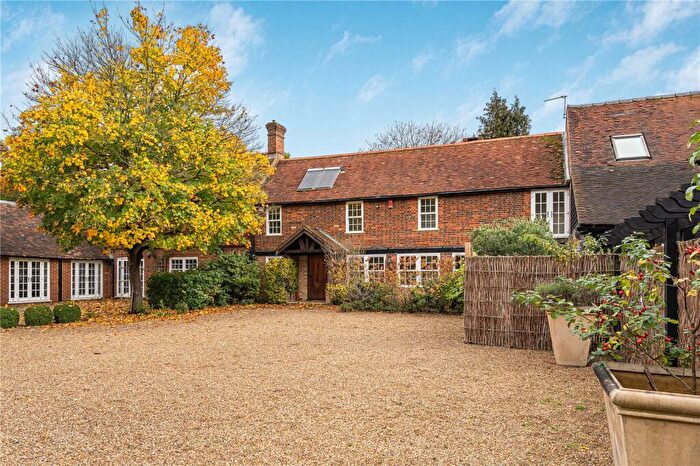 5 Bedroom House To Rent In Whitmoor Lane, Sutton Green, Guildford, GU4