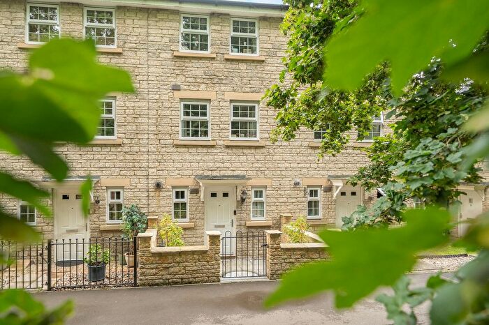 3 Bedroom Terraced House For Sale In Brean Road, Swindon, SN25