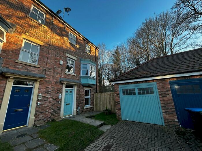 5 Bedroom Town House To Rent In Kirkwood Drive, Nevilles Cross, DH1