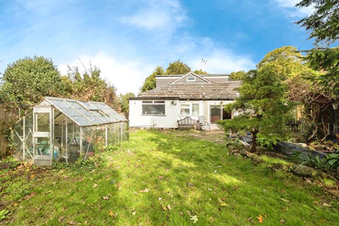6 Bedroom Bungalow For Sale In Mavis Grove, Hornchurch, Essex, RM12