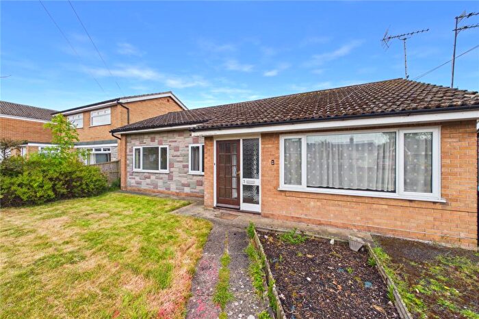 3 Bedroom Bungalow To Rent In West Side Close, Lowestoft, Suffolk, NR32