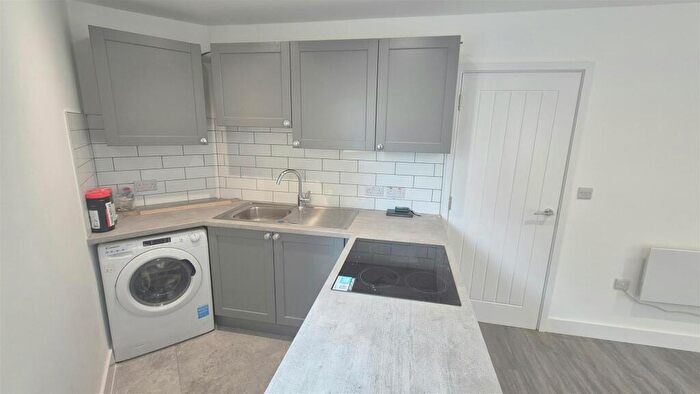 1 Bedroom Apartment To Rent In Sea Front, Hayling Island, PO11