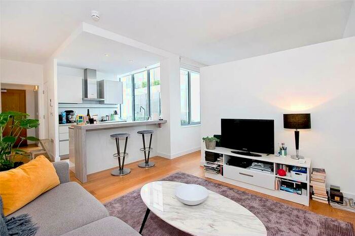Apartment To Rent In Jockey's Fields, Bloomsbury, London, WC1R