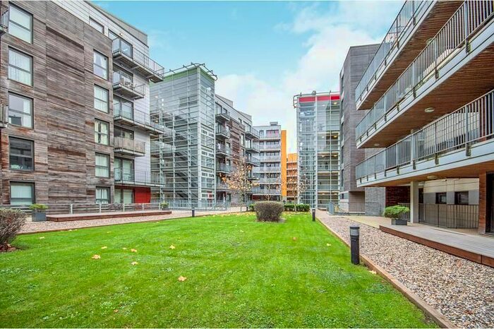 1 Bedroom Flat To Rent In Ashman Bank, Geoffrey Watling Way, NR1