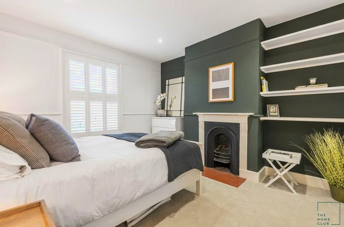 1 Bedroom Flat To Rent In Quarry Street, Guildford, GU1