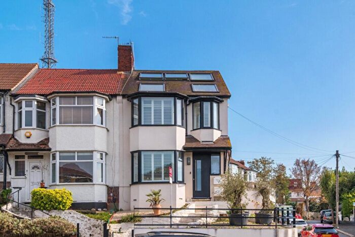 3 Bedroom End Of Terrace House For Sale In Grange Road, Crystal Palace, London, SE19