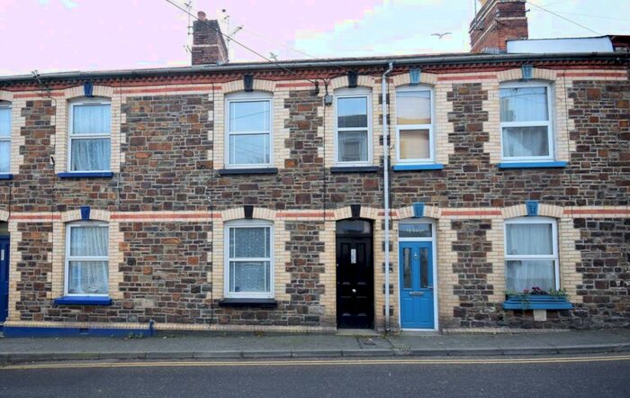 3 Bedroom Property To Rent In Myrtle Street, Appledore, Bideford, EX39