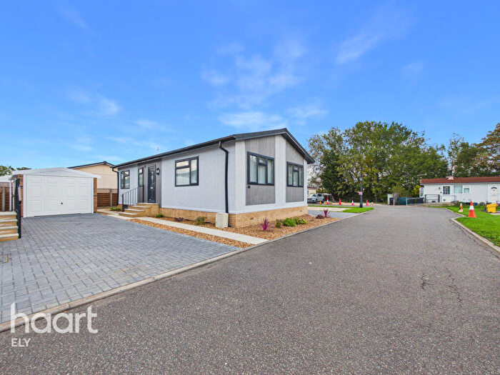 2 Bedroom Park Home For Sale In Cathedral View Park, Witchford, CB6