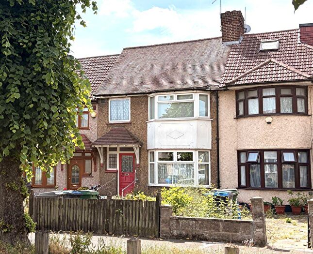 3 Bedroom Terraced House For Sale In Park View, Wembley, HA9