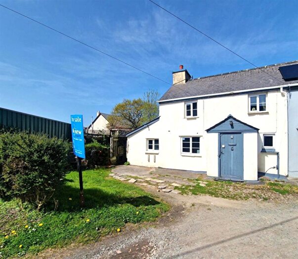 2 Bedroom Cottage For Sale In Lewdown, Okehampton, EX20