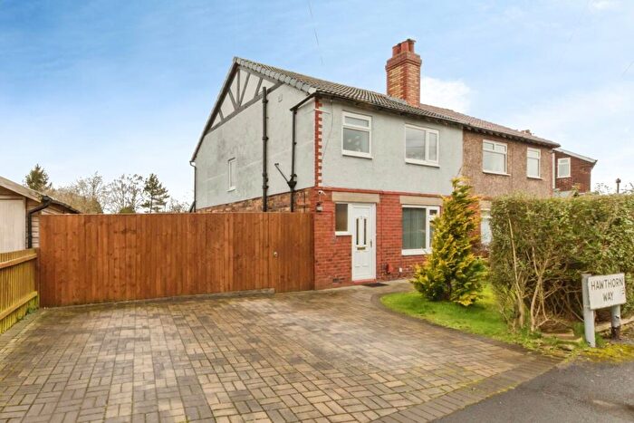 3 Bedroom End Of Terrace House For Sale In Hawthorn Way, Macclesfield, Cheshire, SK10