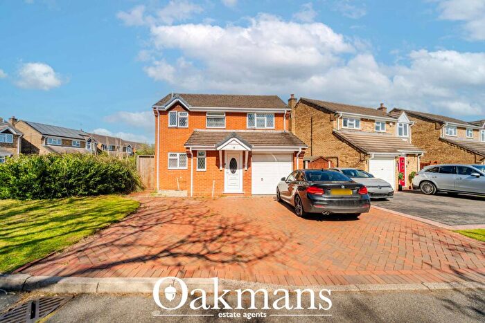 3 Bedroom Detached House For Sale In Friary Avenue, Shirley, Solihull, West Midlands, B90