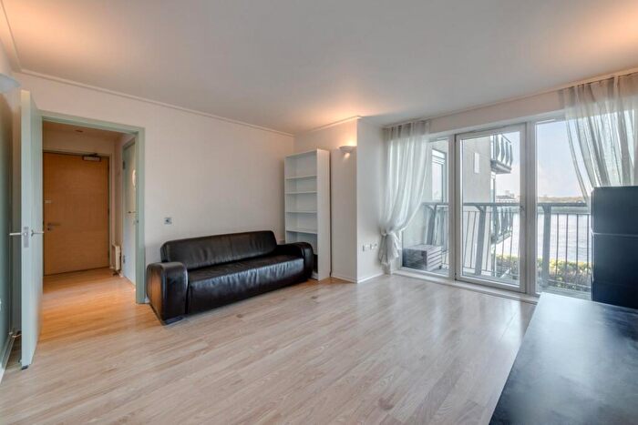 1 Bedroom Flat To Rent In Seacon Tower, Hutchings Street, E14