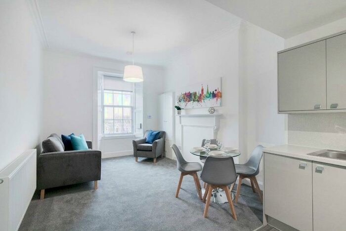 3 Bedroom Flat To Rent In Broughton Street, Broughton, Edinburgh, EH1