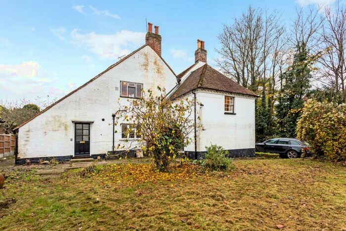 3 Bedroom Flat To Rent In High Street Eynsford, DA4