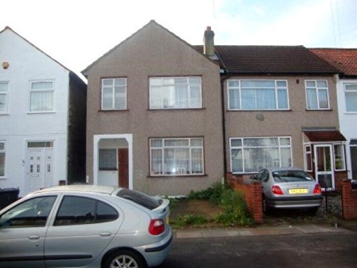 3 Bedroom Terraced House To Rent In Churchmore Road, London, SW16