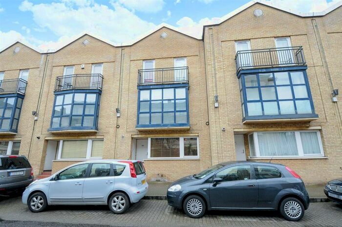 1 Bedroom Maisonette To Rent In Rotherhithe Street, London, SE16