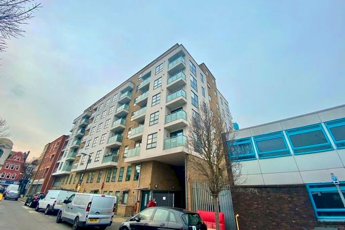 1 Bedroom Flat To Rent In Bournemouth Road, Peckham Rye, SE15