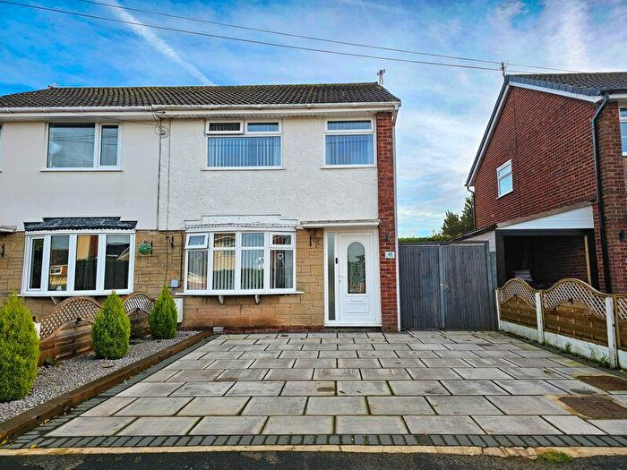 3 Bedroom Semi-Detached House For Sale In Glenpark Drive, Hesketh Bank, Preston, PR4