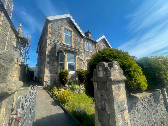 2 Bedroom Flat To Rent In Albert Quadrant, Weston-Super-Mare, North Somerset, BS23