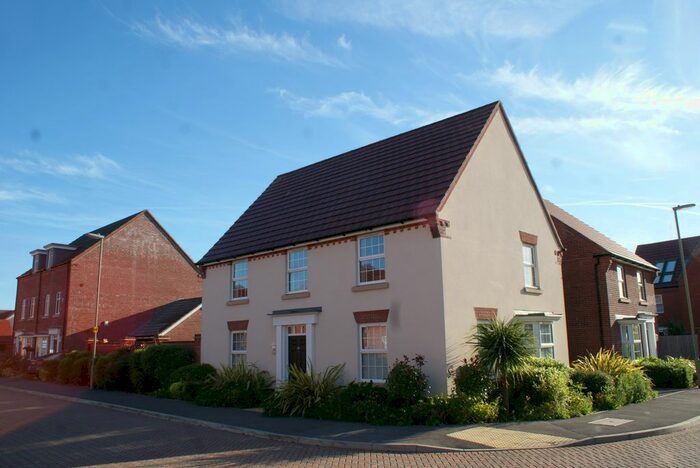 4 Bedroom Detached House To Rent In Glenleigh Park, Havant, PO9