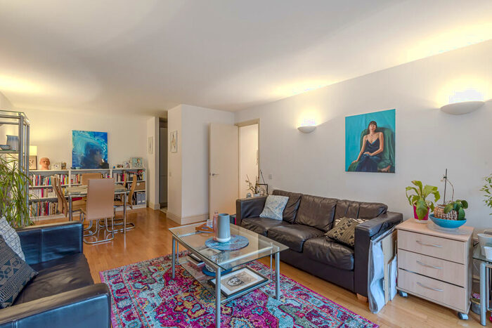 2 Bedroom Flat To Rent In Assam Street, London, E1