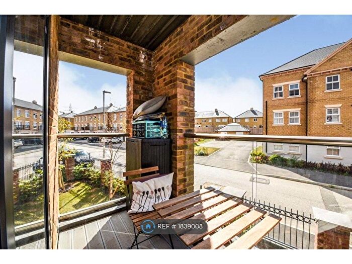 2 Bedroom Flat To Rent In Weldon Ebbsfleet Valley, Ebbsfleet Valley, Swanscombe, DA10