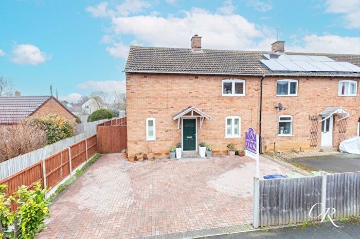 3 Bedroom End Of Terrace House For Sale In Yarnolds, Shurdington, Cheltenham, GL51
