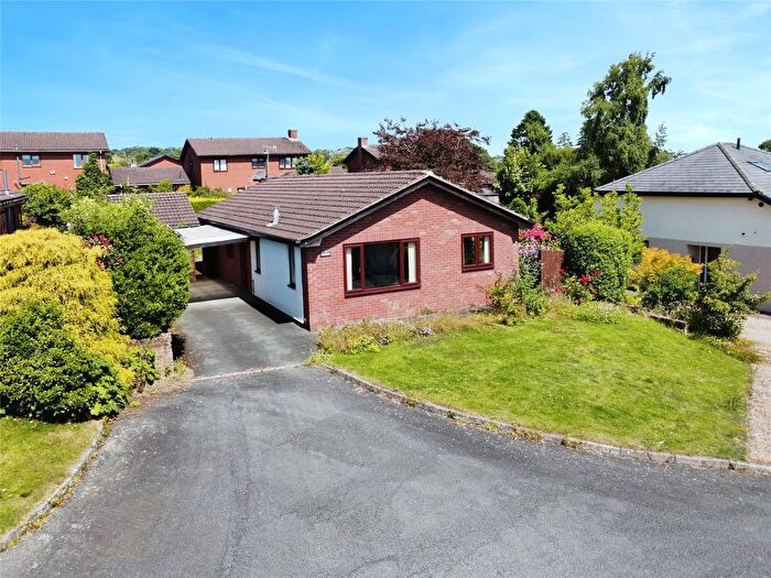 3 Bedroom Bungalow For Sale In Breidden Close, Oswestry, Shropshire, SY11