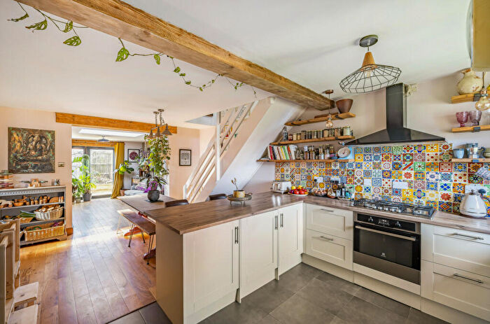 3 Bedroom End Of Terrace House For Sale In Larchfield Close, Frome, Frome, BA11