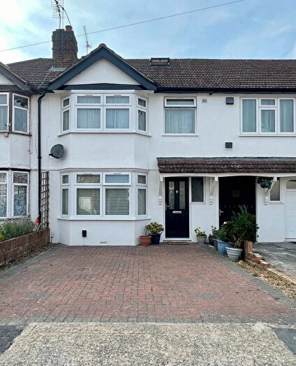 3 Bedroom Terraced House For Sale In Mornington Crescent, Hounslow, TW5