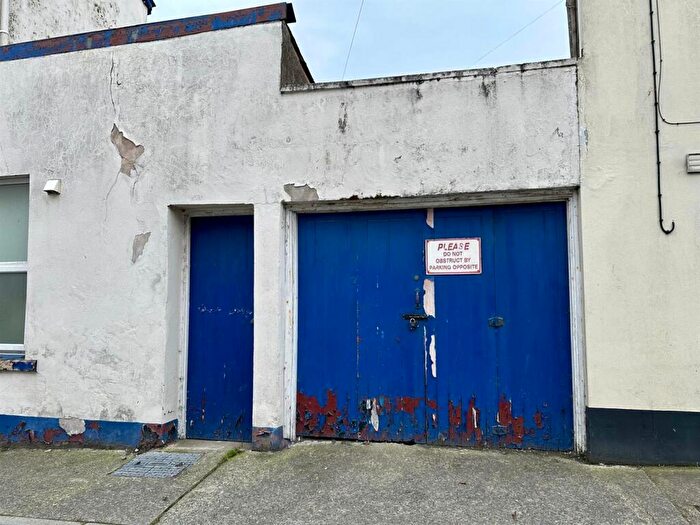 Garage / Parking To Rent In Clovelly Road, Bideford, EX39