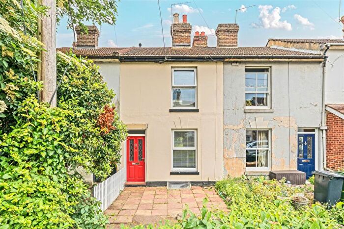 2 Bedroom Terraced House For Sale In St. Georges Square, Maidstone, ME16