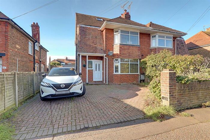 4 Bedroom Semi-Detached House For Sale In Evelyn Road, Worthing, BN14