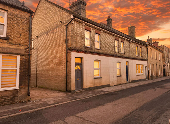 2 Bedroom End Of Terrace House For Sale In High Street, Ramsey, PE26