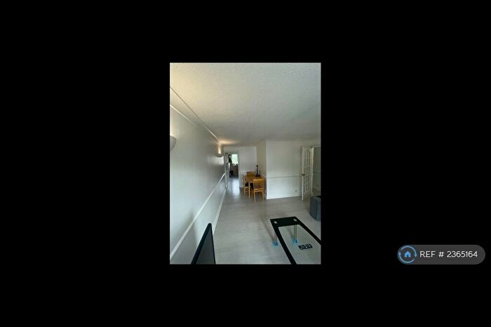 1 Bedroom Maisonette To Rent In Conifer Close, Waltham Cross, EN7