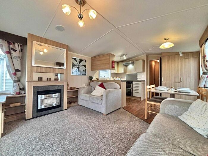 3 Bedroom Caravan For Sale In Three Bed Swift Bordeaux, Broadland Sands Holiday Park, Coast Road, Lowestoft, Suffolk, NR32