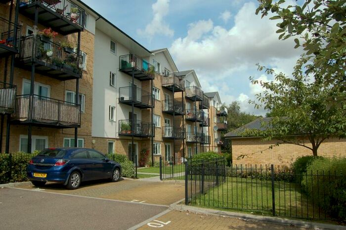 2 Bedroom Apartment To Rent In Sharps Court, Cooks Way, Hitchin, SG4