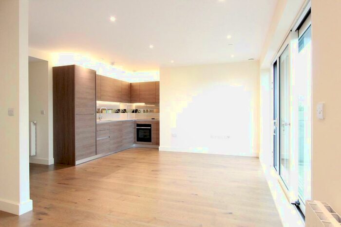 1 Bedroom Flat To Rent In Judde House, Duke Of Wellington Avenue, London, SE18